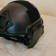 EmersonGear fekete taktikai sisak eladó.