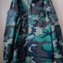 US Woodland egyenruha szett (zubbony nadrág) + protektorok!