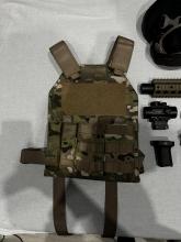 Airsoft fegyver + kiegészitők + mellény + szemüvek